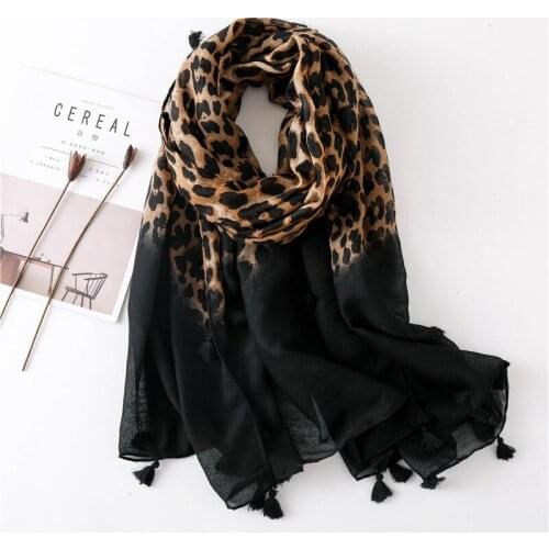 2021 Luxury Fashion Lady cotton material scarf Autumn and winter New style Cotton silk scarves womens Leopard Print beach shawl