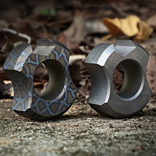 DICORIA Titanium Alloy Self-defense EDC Knuckles Corkscrew Outdoor Single Finger Buckle EDC Tool