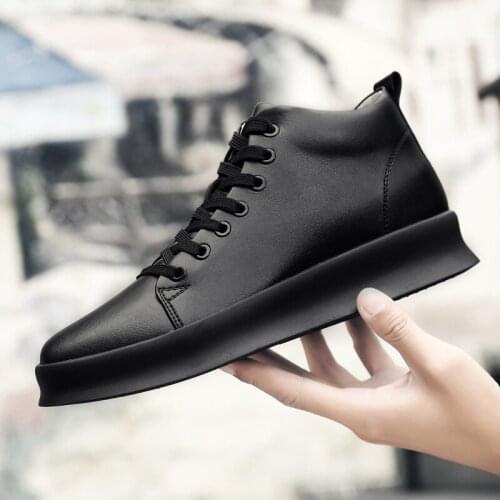 High quality all Black Mens leather casual shoes Increase Simple Pure Black Sneakers Fashion Breathable Sneakers fashion flats