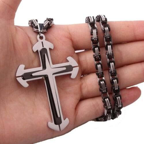 Two Size Cross Pendant Necklaces for Men Stainless Steel 3 Layer Knight Cross Mens Necklace Chain Black Silver Color