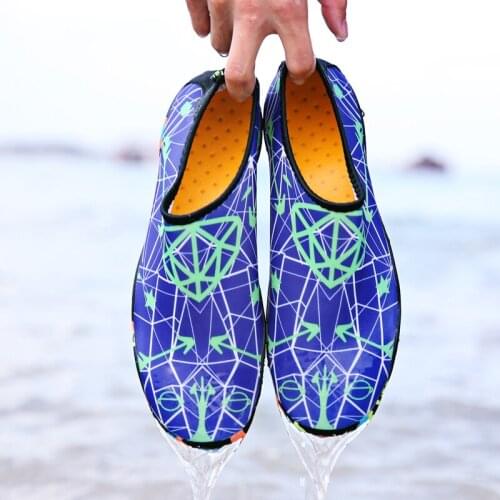 Aqua Water Shoes Swimming Shoes Men Women Beach Camping Shoes Adult Unisex Flat Blue Walking Lover Yoga Shoes Sneakers Plus Size