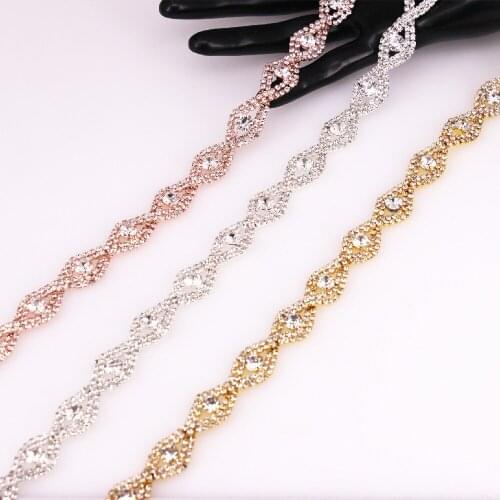 1 Yard Rhinestone Trim, Elegant Crystal Rhinestone Chain Applique Ideal for DIY Decoration and Bridal Wedding Party Clothing Em
