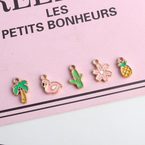 Wholesale 100pcs Mini Enamel Allo Charms Kawaii Animal Flamingo Bird Flower Pinapple Coconut tree cactus Plant Earring Pendants