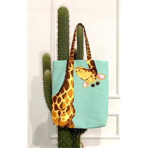 Beach Bag | Giraffe Patterned | 2021 Summer Fashion | Trendy & Chic | Useful | Daily Use & Gift | Womens Fashion |Travel Bags