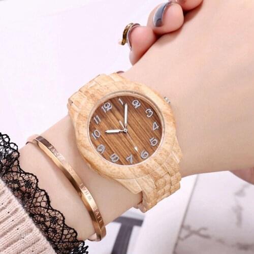 Fashion Women Wooden Grain Round Dial Number Resin Band Analog Quartz Wrist Watch Hombre zegarek damski часы мужские Ladi Clock