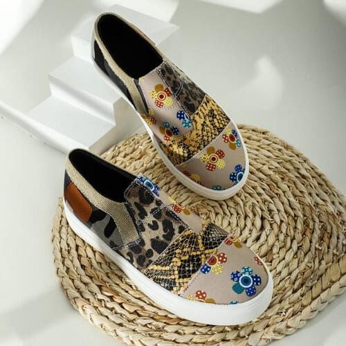 Womens Flats Shoes Mixed Color Ladies Loafers Slip On Comfort Woman Shallow Non Slip Female Vulcanized Footwear 2021 Plus Size