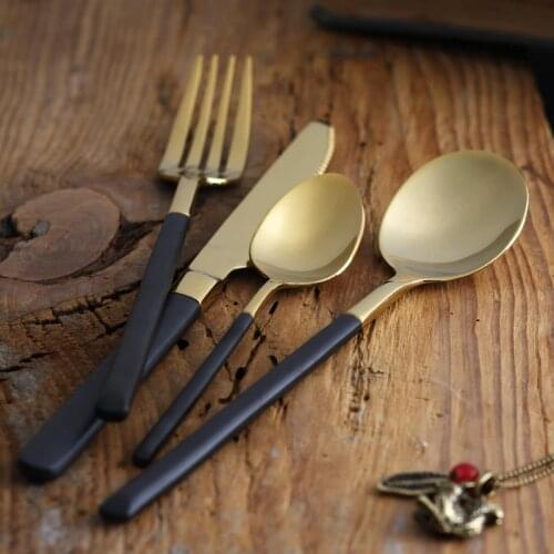 24pcs/lot Western Golden Plated Cutlery Set Dining Knives Forks Tablespoon Luxury Dinnerware Set 18/10 Steel Tableware Set