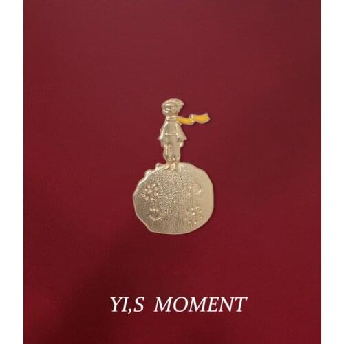 Little prince Brooch rose retro men and women personality badge couple pin coat decoration