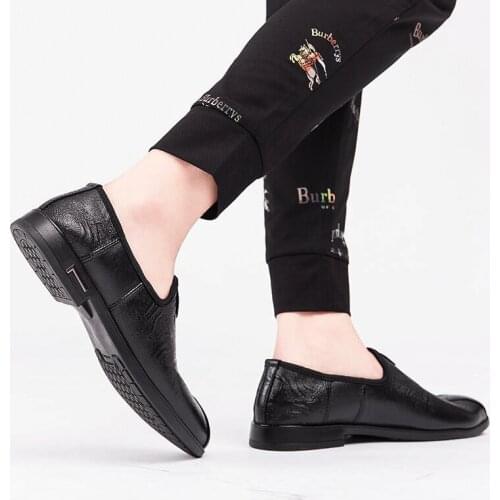 Mens para cuero zapatos sale spring man 2020 leather men male hot informales fashion mens zapatillas casuales flat causal Mens