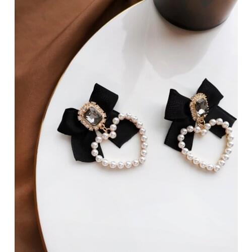 Retro Black Bow Stud Earrings Romantic Heart Pearl Stud Earrings Girl Students Daily Match Birthday Party Jewelry