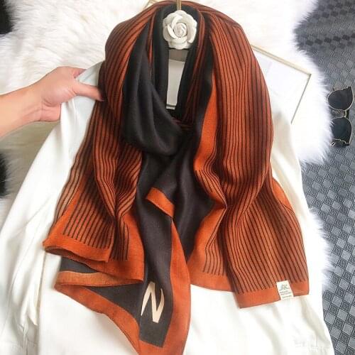 2021 autumn and winter new style luxury pure cotton shawl scarf ladies fashion printed neck wrap scarf Pashminas Muslim headscar