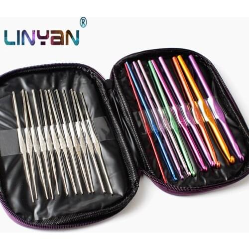 1 set Crochet hook Bearded needle Latch needle Weaving tools Colorized & silver metal knitting needle + Leather sheath ZL49