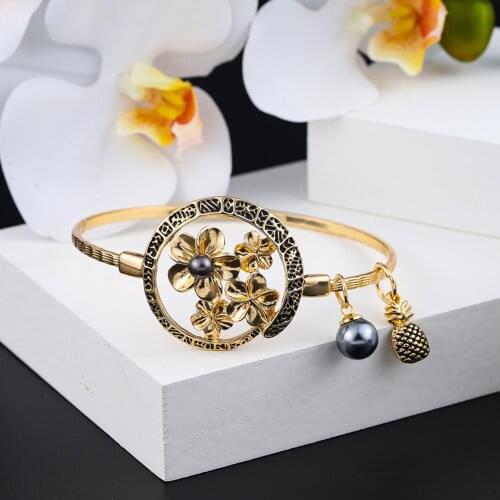 New Design Hawaiian Trendy Bangle Fashion Samoan Jewelry Polynesian Pineapple Flower Pearl Bracelets Bracelet for Women Partys