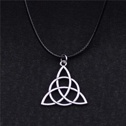 Antique Silver Color Triquetra Knot Pendant Lether Chain Necklace for Men Women Irish Triquetra Symbol Amulet Religious Jewelry