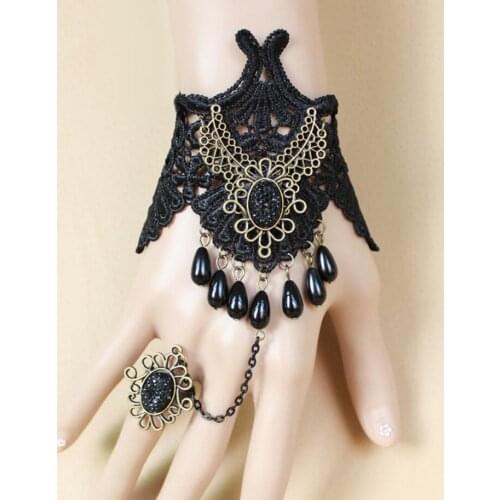 Retro Court Style Black Bead Drops Anqtiue Lace Hand Bracelet