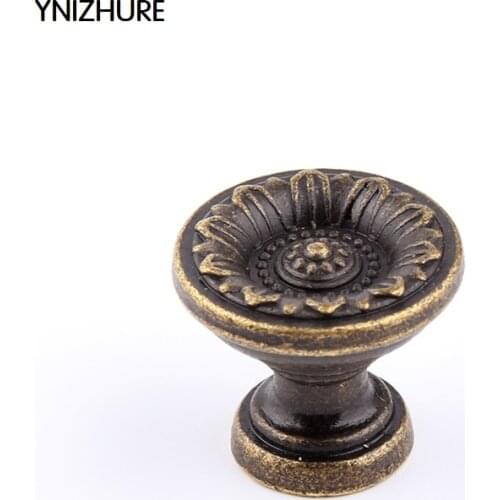 Puxadores Ynizhure 10pcs 25*22mm Antique Handle Flower Round Brass Knobs And For Cabinets Single Hole Door Bronze Zinc Alloy