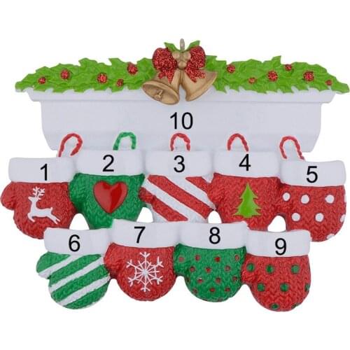 Mantel Gloves Family of 9 Polyresin Personalized Christmas Ornaments Hand Painted Textured Figurine For Gifts Home Decoration