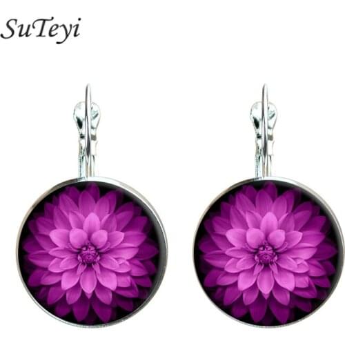 Suteyi Stud Earrings