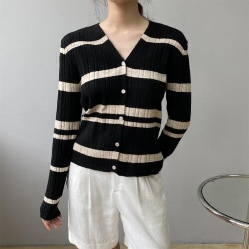 Spring and Autumn Womens Casual Striped V-neck Long Sleeve Cardigan Sweater
