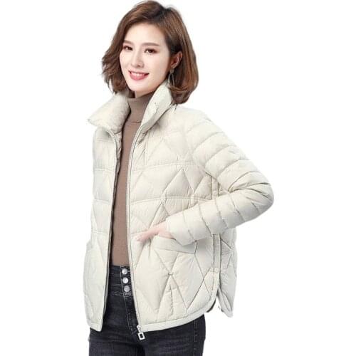 New Down Padded Womens Light and Thin Short Fashion Casual Winter Coat Loose Korean Thick Jacket
