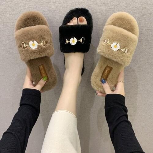 Ladies Slides Furry Plush Hairly Female Casual Woman Shoes Fashion Plus Size Summer 2020 Women Fur Fluffy Flat Slippers mujer