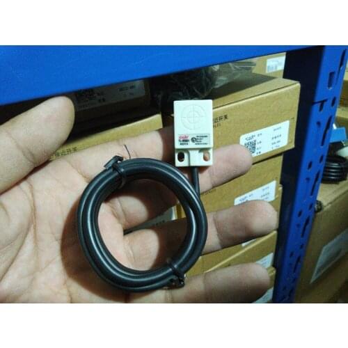 Brand new original authentic C-Lin TL-W5MC1 Angle Post Inductive NPN DC Three-Wire Normally Open Type Proximity Switch