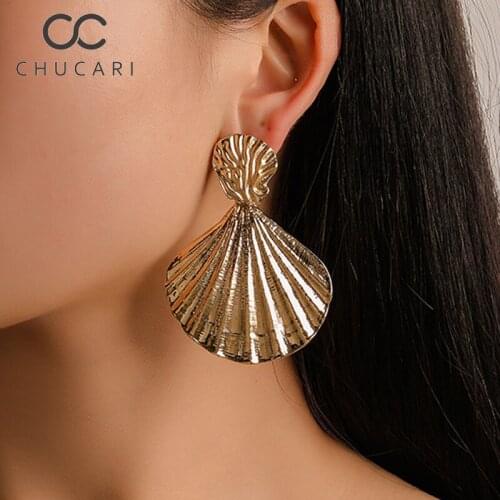 CHUCARI Fashion Women Bohemian Style Gold Metal Starfish Conch Cowary Shell Big Circle Drop Earrings High Quality Shell Earrings