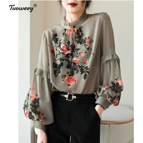 Fashion loose Embroider Women Blouses 2021 Vintage Button Up Shirt Tunic Long Sleeve Floral Print Blouse Female Plus Size Top