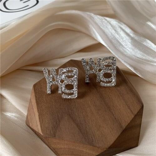 Letter wang Atmospheric Earrings Cool Korea 2021 New Tide Simple Personality Fashion ins online celebrity Ear Jewelry