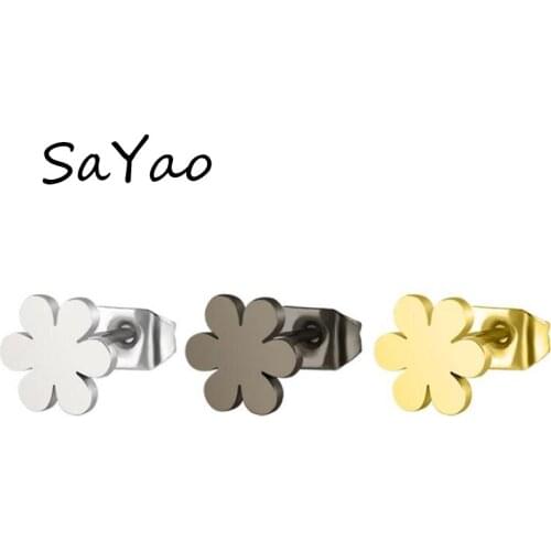 SaYao 2 Piece Stainless Steel Stud Earring 0.8mm Flowers Earrings Tragus Ear Piercing Cute Love Flower Earrings Men Women Gift