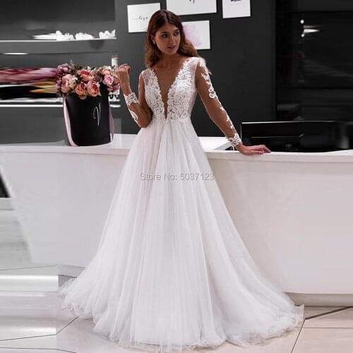 2020 Elegant Lace Long Sleeves Wedding Dresses Sexy Illusion V Neck Tulle Bridal Gowns Plus Size Appliques Wedding Bride Gown