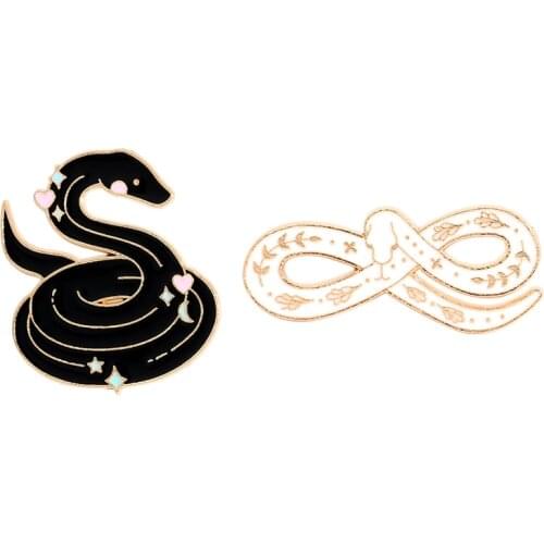 Black White Snakes Lapel Pin Enamel Brooches Witchcraft Animal Pin for Clothes Backpack Badges Jewelry Gift For Friends Kids