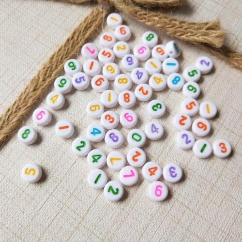 New Arrival White with Colorful 0-9 Numbers printing Round Acrylic Alphabet Beads 500pcs 3600pcs 4*7MM Flat Coin Plastic Beads
