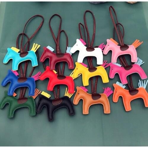 FREE PU Leather Horse Keychain Animal Key Chain for Women Bag Backpack Handbag Tassel Keychain Charm Pendant Accessories