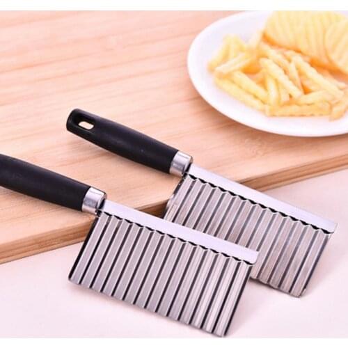 Long Lasting Attractive Ergonomic Wavy Edge Handle Potato Peeler Knife Solid Color Potato Cutter Multi-use for Party