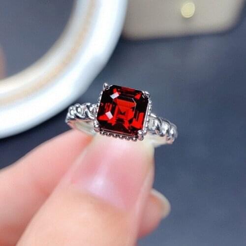 Fashion Luxury Four Claw Square Red Gem Ring Silver Plated Opening Adjustable Ring Ladies Engagement Wedding Jewelry