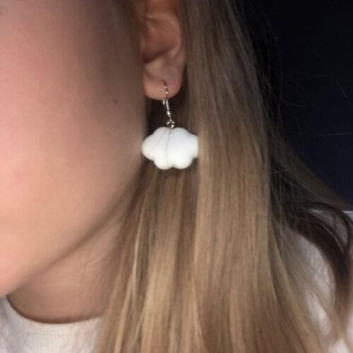 Simple Style Cute Cloud Dangle Earrings for Women 2021 Fashion Sweet Girl Ear Hook Jewelry Birthday Party Gifts Factory Wholsale