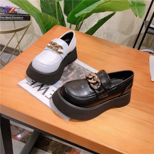 Small leather shoes womens Korean version of the thick-soled wedge loafers round toe single shoes big toe platform shoes