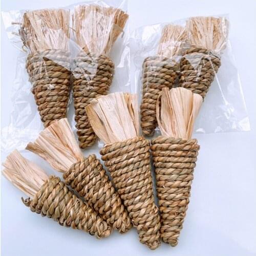 Grinding Teeth Pie Small Pets Hamster Animals Rabbit Hamster Guniea-pig Toys from Nature Licorice Ball Grass Carrot