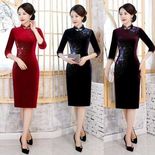 Autumn Winter Handmade Beaded Cheongsam Gold Velvet Sequins Long Three Quarter Sleeve Qipao Elegant Luxury Ladies Plus Size 5XL