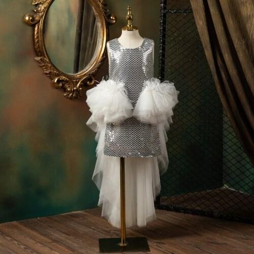 Flower Girl Dresses Vintage Tulle Lace Sleeveless O-Neck Appliques Princess Knee-Length Luxury Gray Elegant Kids Party Gown H607