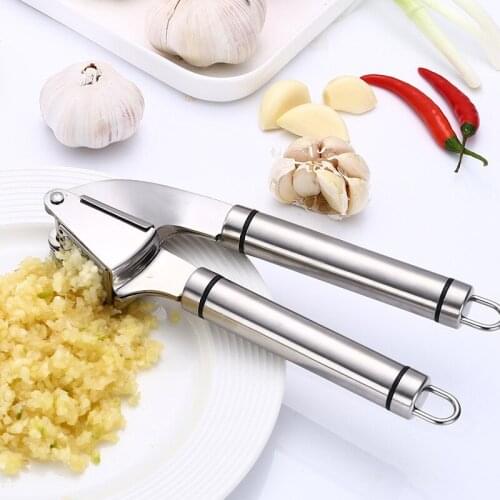 1pcs heavy premium stainless steel ginger and garlic press with ease- best mincer and roller kitchen tools vegetable tool