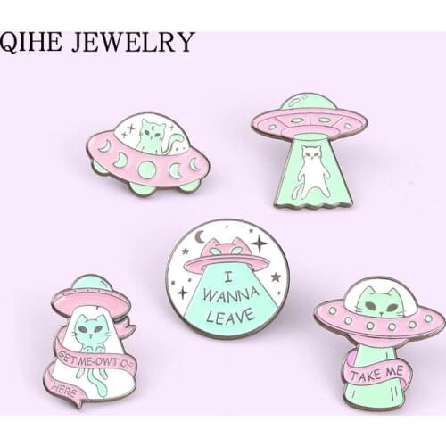 UFO Alien Enamel Pins Badge Spaceship Cat Brooches for Kids Friends Cartoon Lapel Pin Backpacks Badge Jewelry Gift Wholesale
