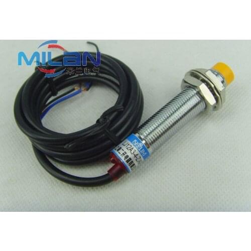 1Pcs M12 DC Three Wire NPN NC 4mm distance measuring Inductive proximity switch sensor LJ12A3-4-Z/AX