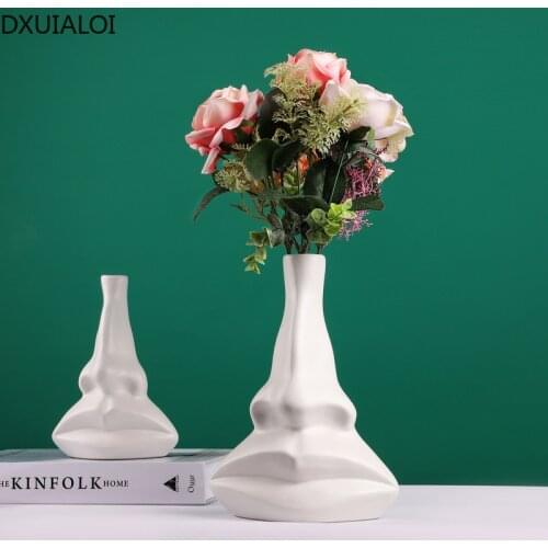 Nordic Creative Abstract Human Face Ceramic Crafts Vase Housewarming Gift Home Living Room Desktop White Flower Arrangement Vase