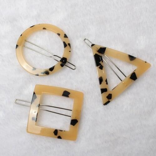 3pcs/Set Amber Acrylic Hair Tongs Geometric Round Hairpin Leopard Triangle Shape Items For Aquariums Barrettes Women Hair Clip