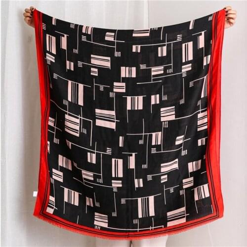 2021 Luxury Brand Scarf Women Winter All-match Black Autumn Fashion Shawl Printed infinity silk scarves ponchos blanket cape