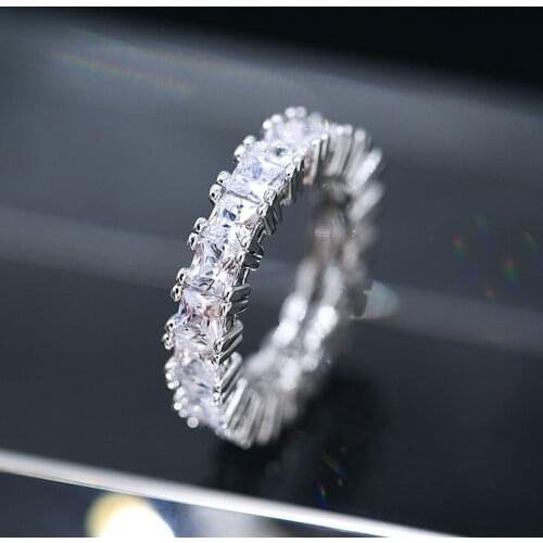 Huitan Fancy Wedding Band Women Finger-rings Dazzling CZ Crystal Fashion Accessories Engagement Ring Luxury Jewelry Dropshipping