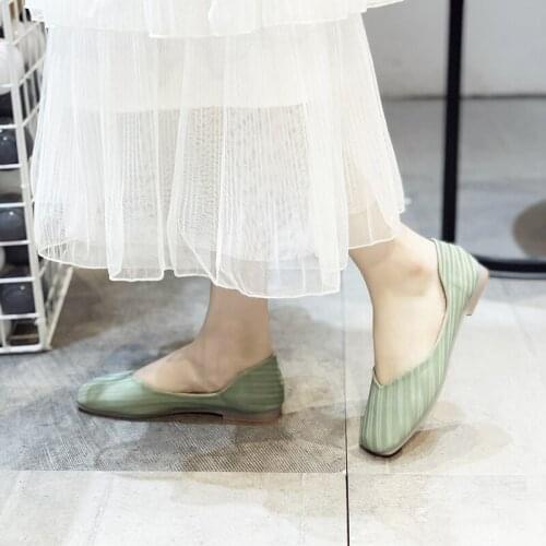 2020 New Fashion Women Platform Shoes Low Heel Non-slip Spring Square Head Shallow Mouth Simple Slip-On Solid Color Flat W28-01