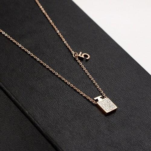 Fashion full diamond 5-character perfume bottle rose gold necklace trendsetter personality Joker mud drill clavicle chain